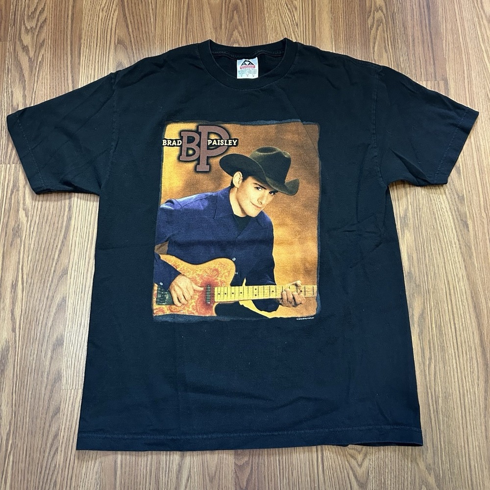Vintage Brad Paisley 2002 Concert Tour Graphic T-Shirt Souvenir Size L Country